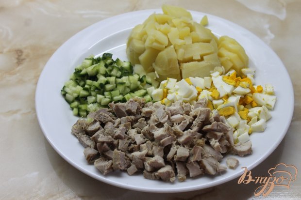 Окрошка мясное ассорти Окрошка мясное ассорти