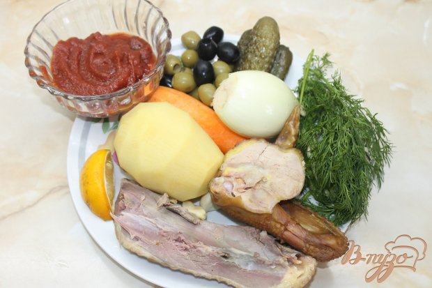 Солянка с копченой грудкой утки Солянка с копченой грудкой утки