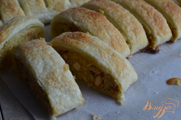 Слойки с яблоками и орешками кешью Слойки с яблоками и орешками кешью