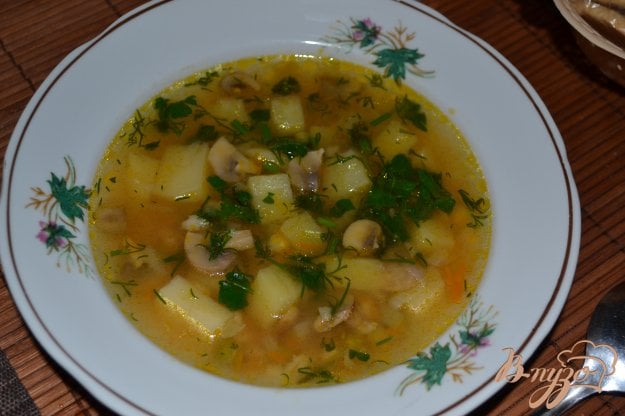 Пісний суп з грибами і зеленим горошком. як приготувати з фото