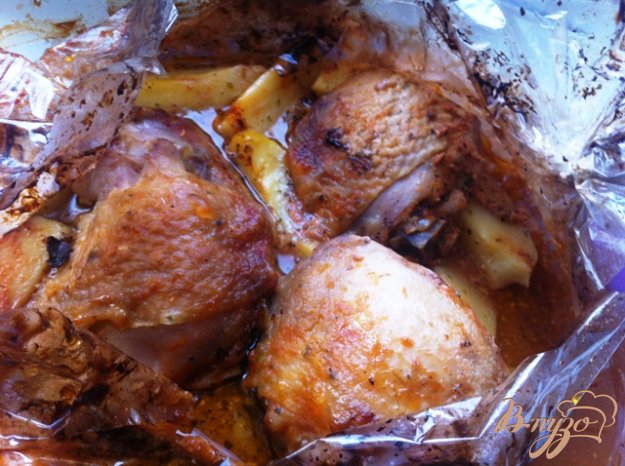 Курячі стегна в гірчичному маринаді запечені з картоплею. як приготувати з фото