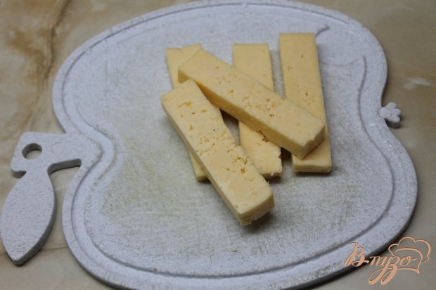 Сырные палочки со сметанным соусом Сырные палочки со сметанным соусом