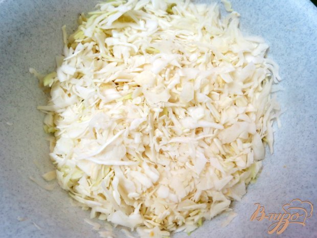 Блинный пирог с капустой и салями Блинный пирог с капустой и салями
