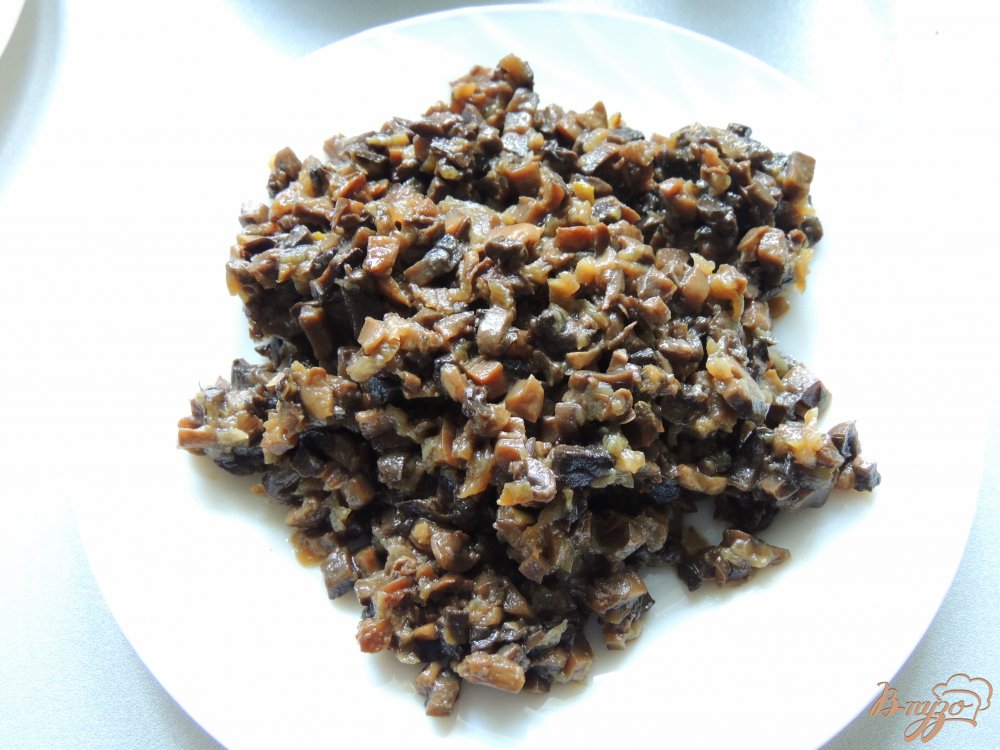 Салат "Пасхальный" с курицей и грибами Салат "Пасхальный" с курицей и грибами