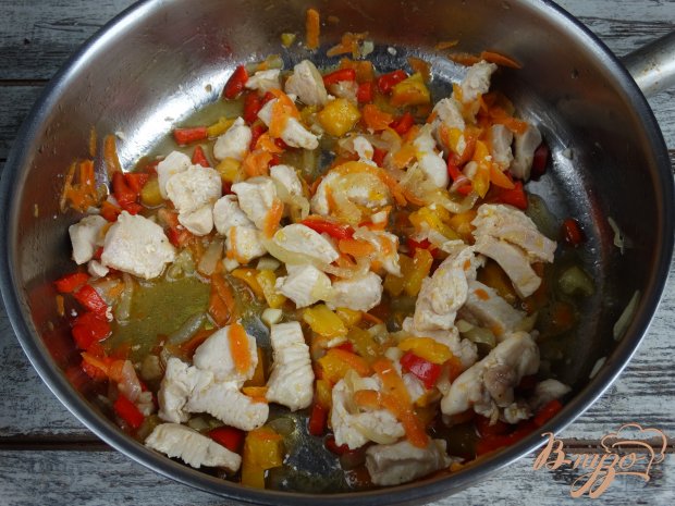 Сочный куриный гуляш Сочный куриный гуляш
