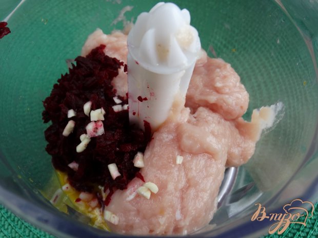 Куриные крокеты с творогом и свеклой Куриные крокеты с творогом и свеклой