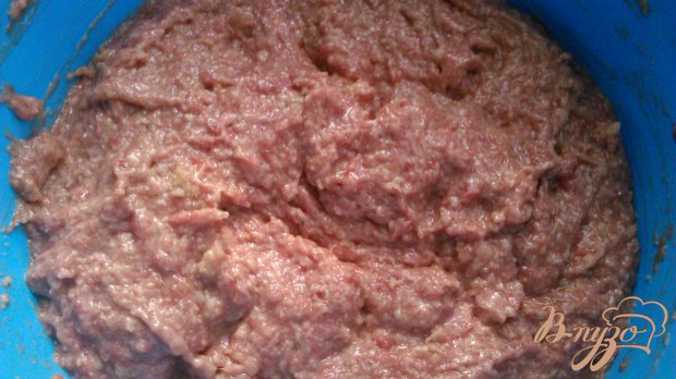 Месные котлеты с чесночным соусом Месные котлеты с чесночным соусом