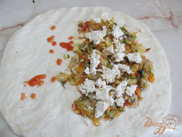 Кальцоне с курицей Кальцоне с курицей