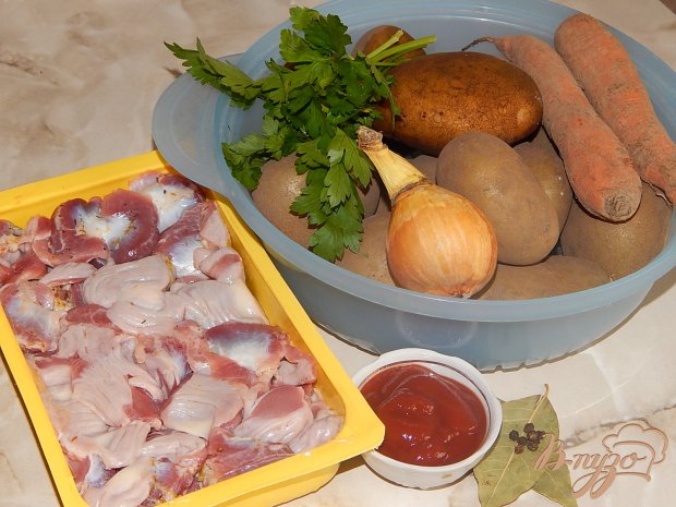 Куриные желудочки с картофелем Куриные желудочки с картофелем