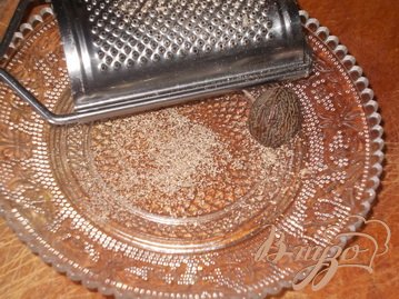 Сливочный шпинат с сосисками Сливочный шпинат с сосисками