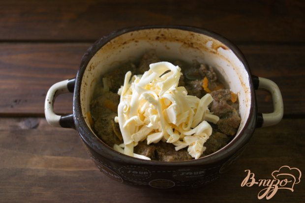 Мясо с сыром и яйцом в духовке Мясо с сыром и яйцом в духовке