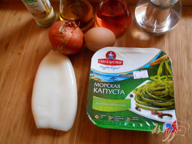 Салат из кальмара с яйцом и морской капустой Салат из кальмара с яйцом и морской капустой