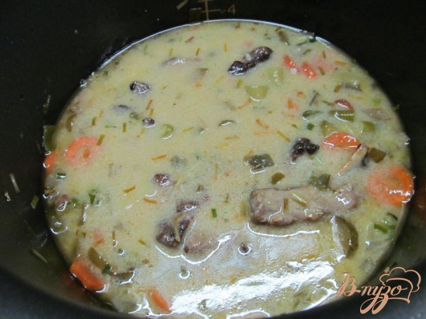 Свиные ребра с фасолью и курагой в мультиварке Свиные ребра с фасолью и курагой в мультиварке