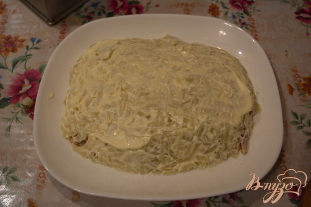 Салат с курицей и капустой слоеный Салат с курицей и капустой слоеный