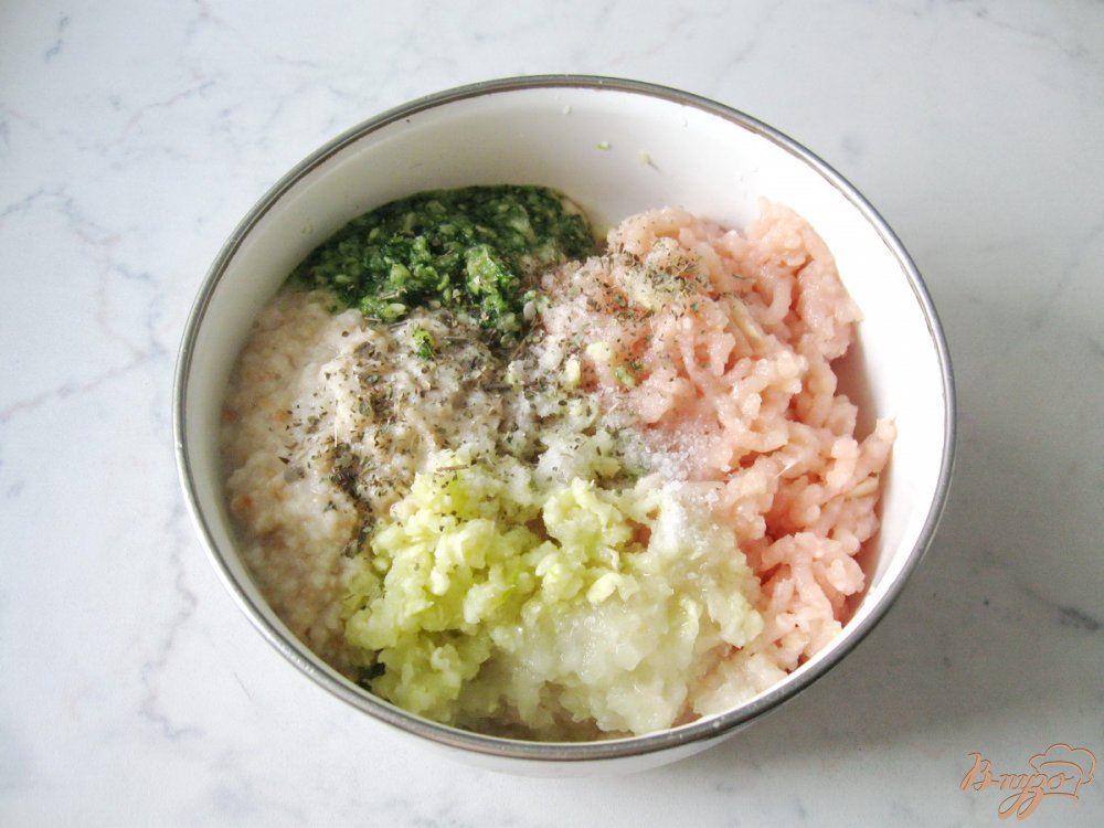 Куриные котлеты с кабачком Куриные котлеты с кабачком