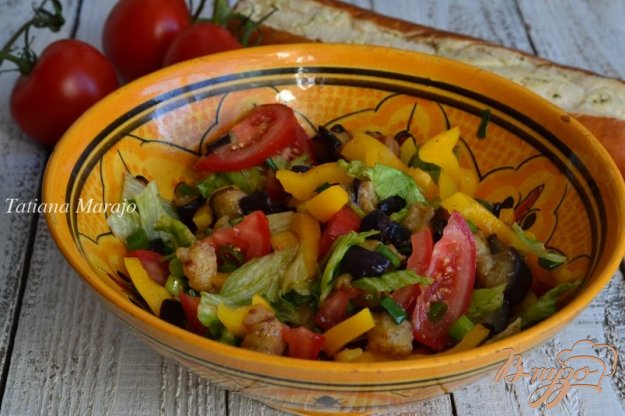 овочевий салат з обсмаженими баклажанами. як приготувати з фото