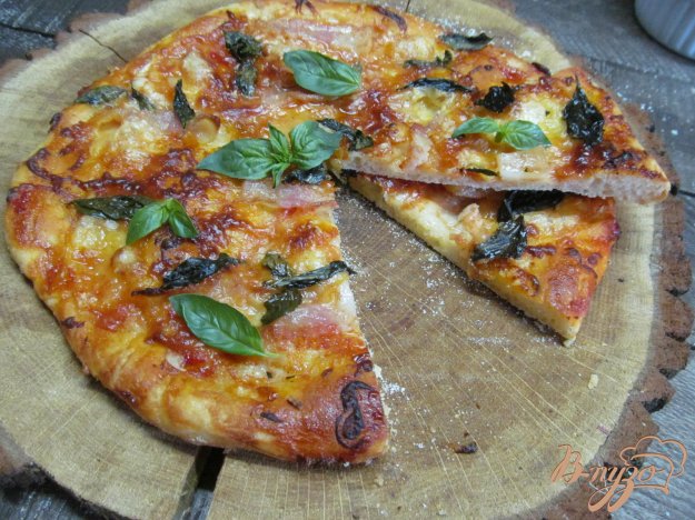 піца з беконом і базиліком. як приготувати з фото