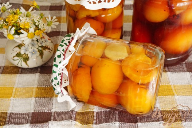 абрикоси в карамельно-імбирному сиропі. як приготувати з фото