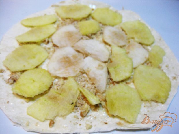 Орехово-яблочный слоеный торт из лаваша