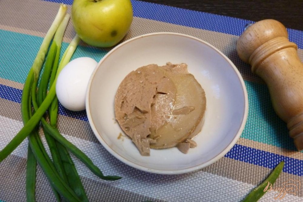 Салат из печени яблок яиц