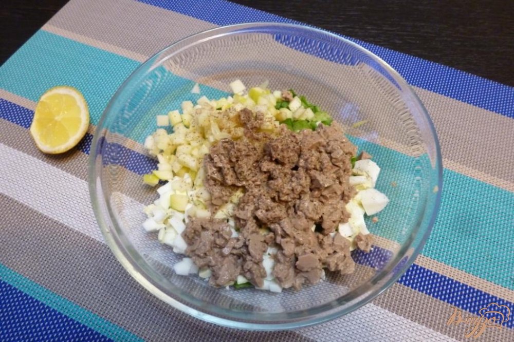 Салат из печени яблок яиц