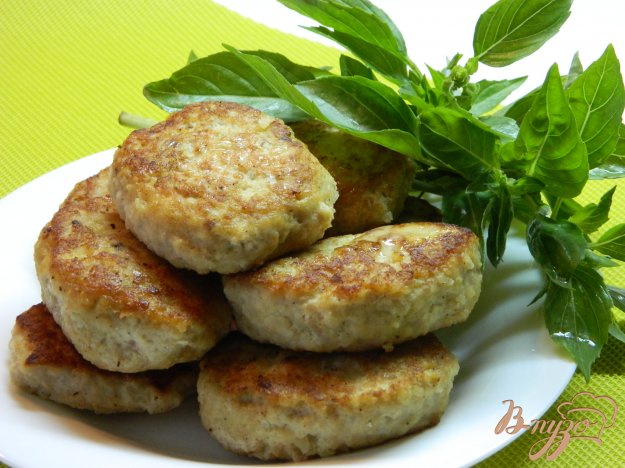 Вкусные котлеты из свиного и куриного фарша рецепт с пошагово Вкусные котлеты из свиного и куриного фарша рецепт с пошагово