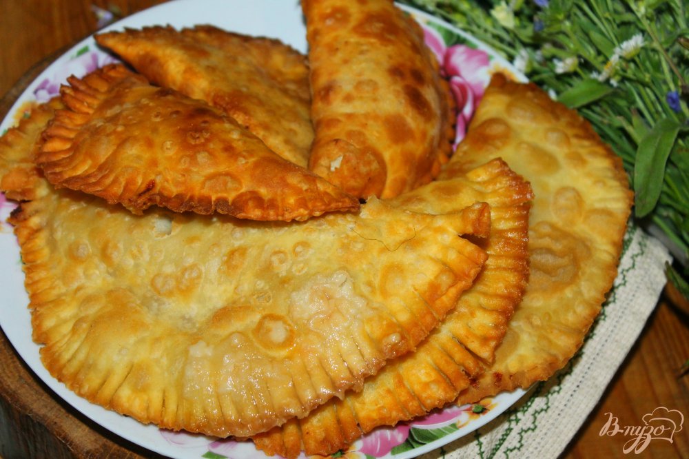 Рецепт хрустящих чебуреков с мясом пошаговый рецепт с Рецепт хрустящих чебуреков с мясом пошаговый рецепт с