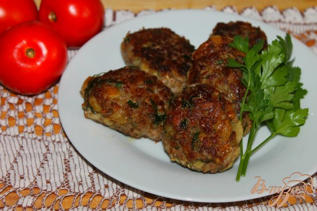 Вкусные котлеты из свиного и куриного фарша рецепт с пошагово Вкусные котлеты из свиного и куриного фарша рецепт с пошагово