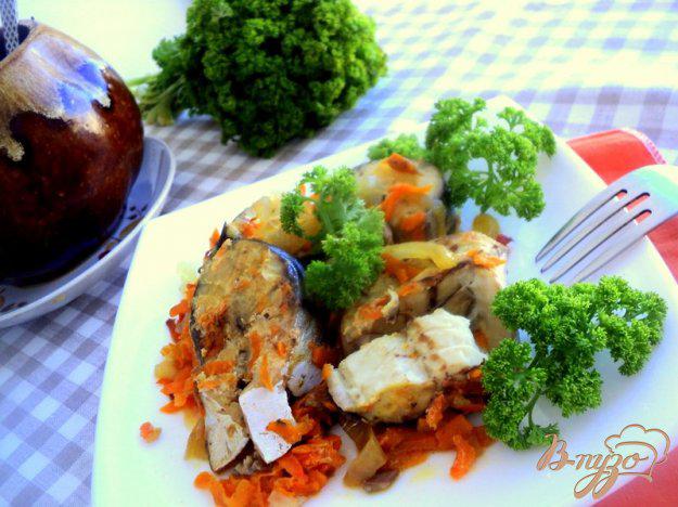 скумбрия в горшочках в духовке. скумбрия в горшочках в духовке. скумбрия в горшочках с овощами в духовке. скумбрия запеченная в горшочке. скумбрия в горшочках в духовке.