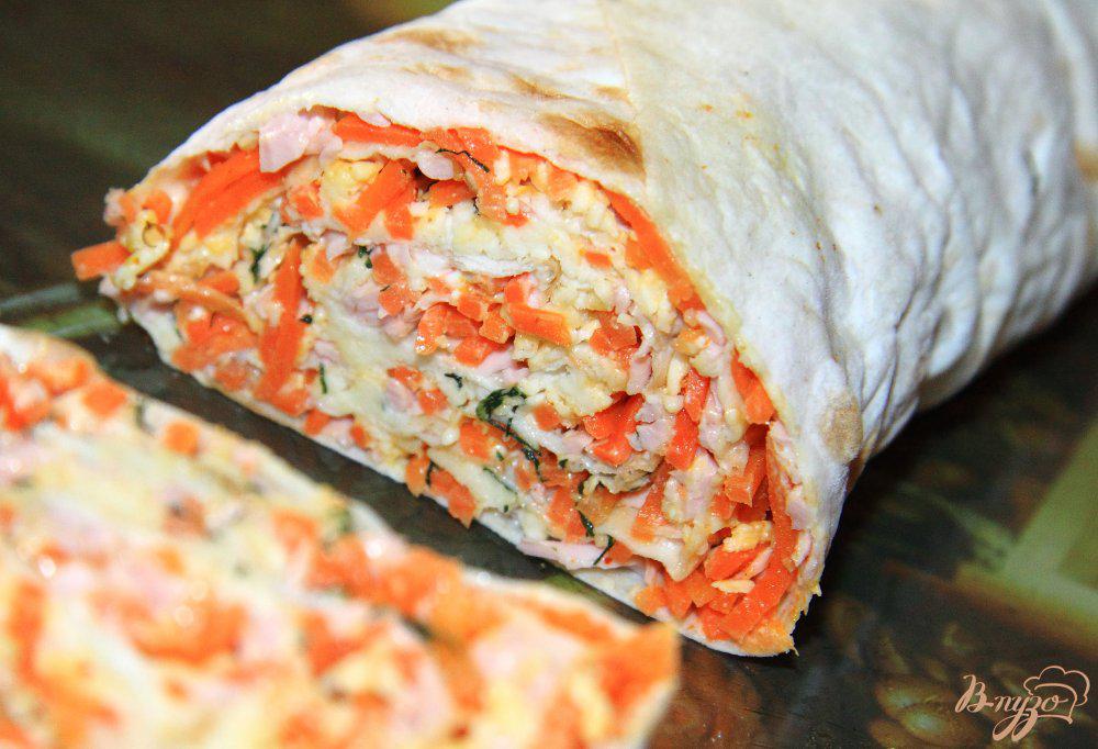 Как приготовить закуску из лаваша с корейской морковью