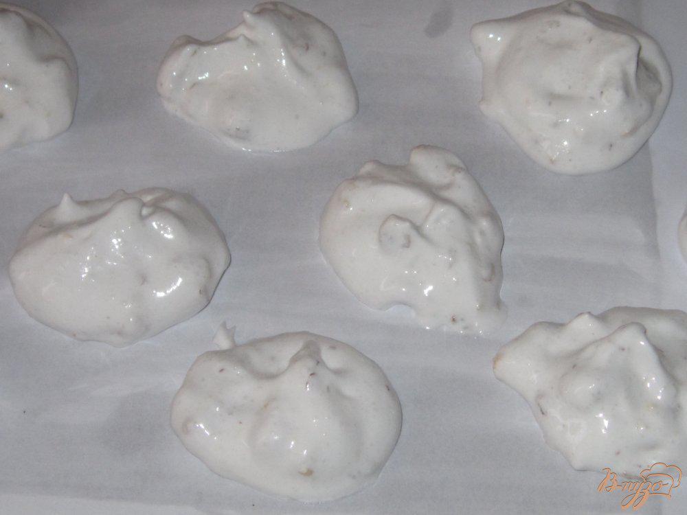 Синее безе. Зеленое безе. Безе этикетка. Меренги голубой и оранжевый. Украшение торта мини безе.