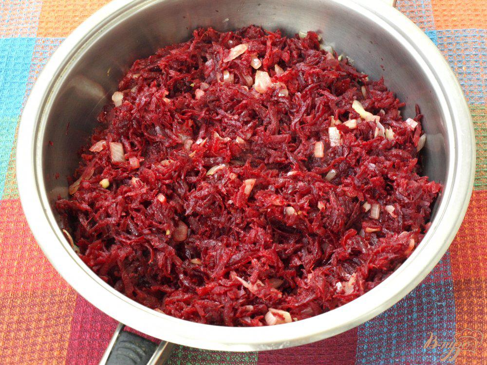 Свекольная икра на зиму из вареной свеклы. Пп икра из свеклы. Икра из свёклы на зиму. Свекольная икра на зиму из вареной свеклы. Свекольная икра на зиму из вареной свеклы.