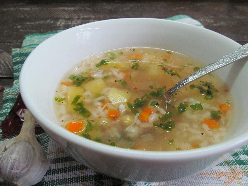 Как сварить суп с рисом и картошкой. Суп рисовый Скрипкина. Рисовая похлебка. Суп с рисом. Овощной суп с рисом.