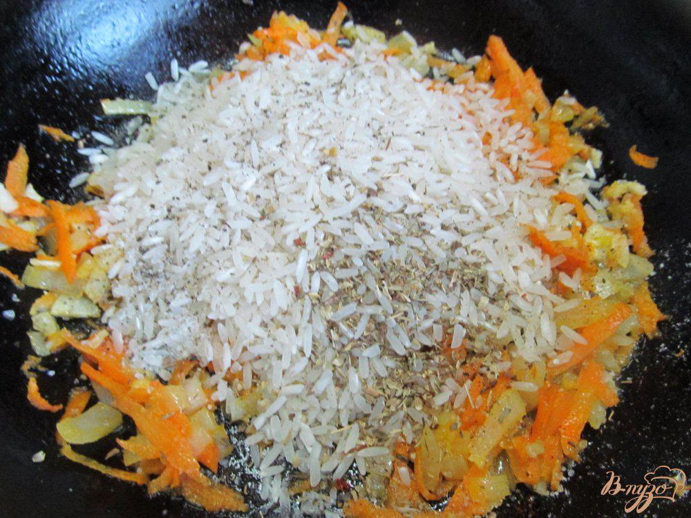Как приготовить рис с имбирем. Рис с морепродуктами с морковью фото. Приготовить р с с морковным жмыхом. Рис с луком и морковью в мультиварке