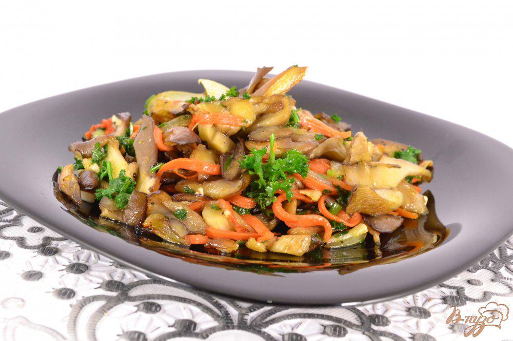 Картошка жареная с вешенками и луком рецепт с фото пошагово на сковороде