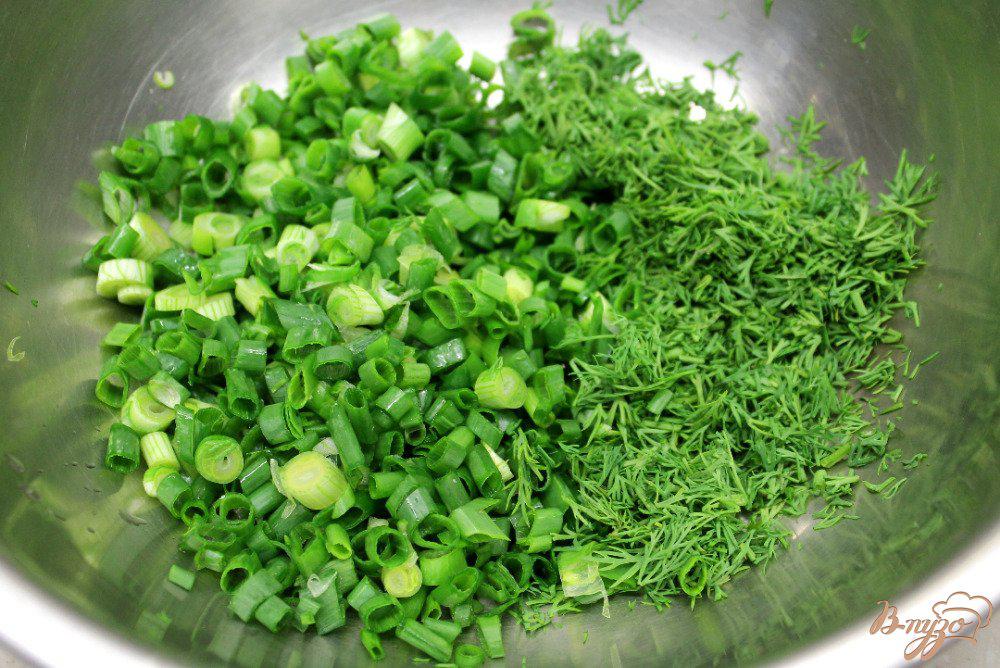 Укроп рецепты приготовления. Чеснок зелень. Салат с зеленым чесноком. Салат из петрушки и укропа.