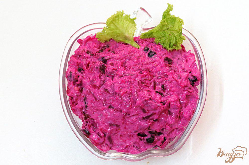 Салат из свеклы вареной с грецкими орехами и черносливом рецепты с фото пошагово