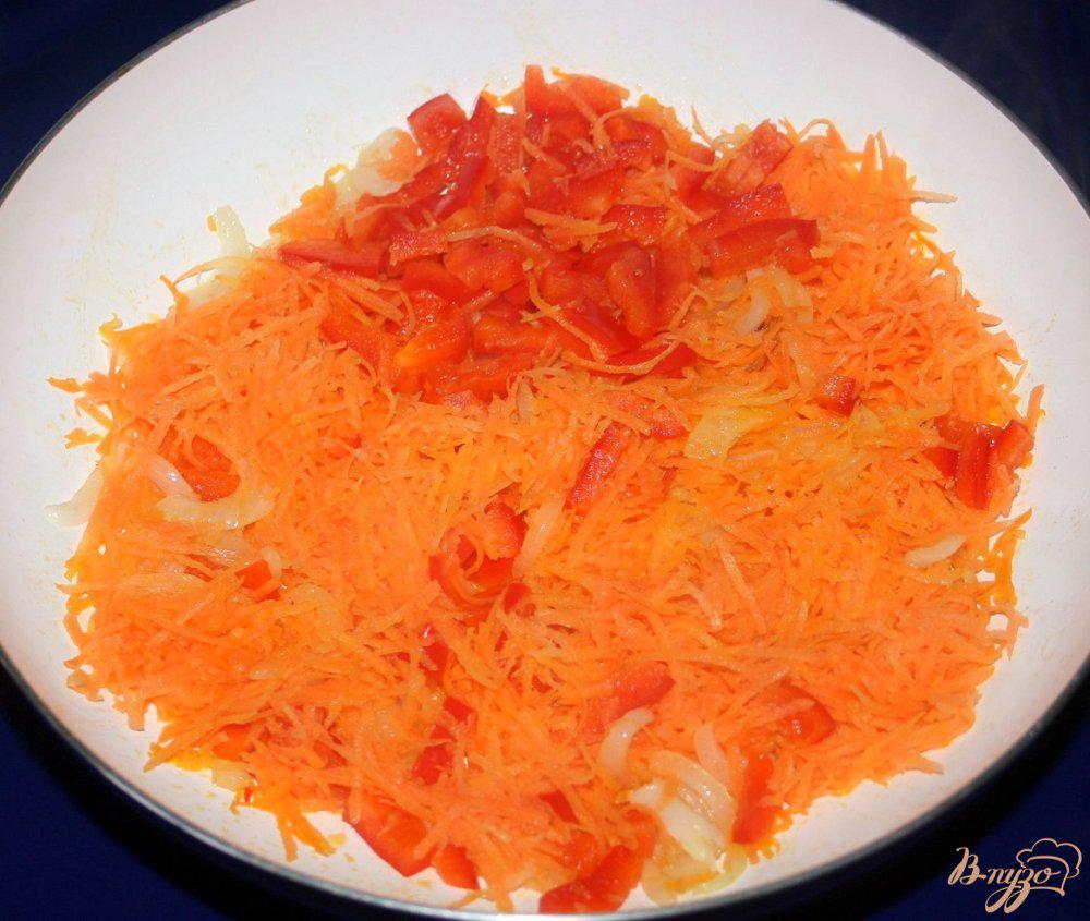 Камбала по корейски. Камбала жареная по корейски. камбала жареная с рисом. камбала по корейски рецепт.