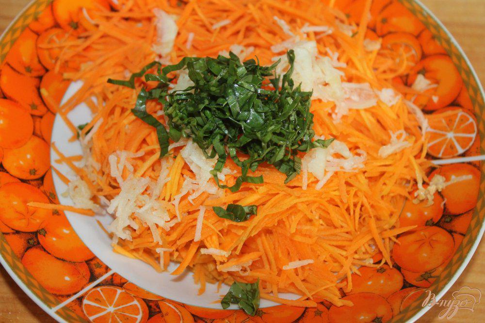 Морковь по корейски состав. 100 Грамм моркови по корейски. Морковь по-корейски калорийность на 100 грамм. Корейская морковка калорийность. Корейская морковка ккал.