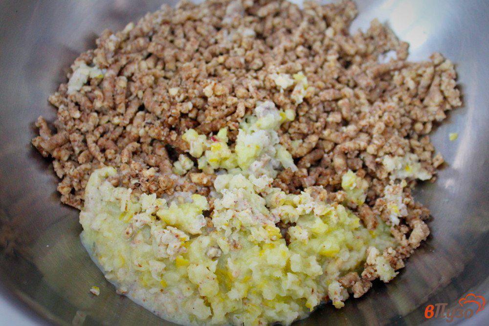 Орехи через мясорубку с медом. Грецкий орех через мясорубку. Грецкий орех через мясорубку. Орехи через мясорубку. Апарчпан.