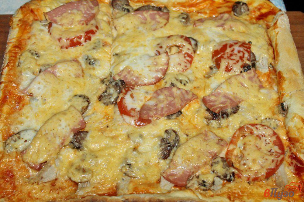 Пицца на дрожжевом тесте в духовке рецепт с фото с колбасой и сыром