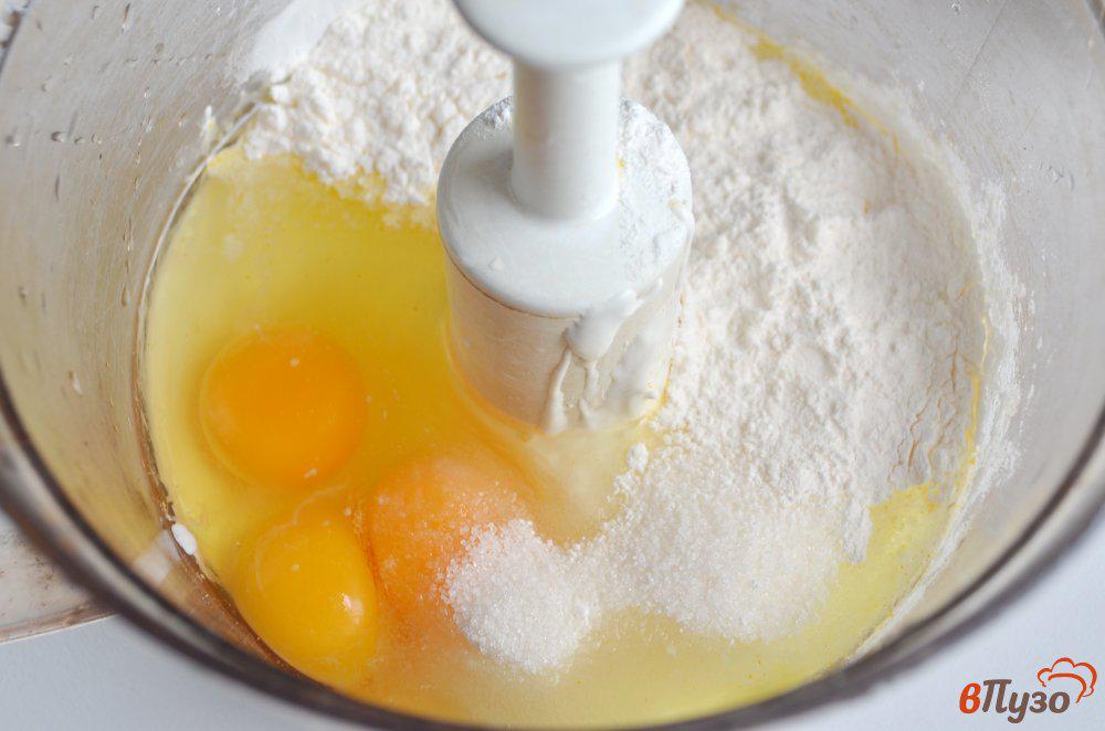 Яичную массу в тесто. Мука и яйцо и мука. Пудинг из белков. Яичный белок в тесте. Яичный белок в тесте.