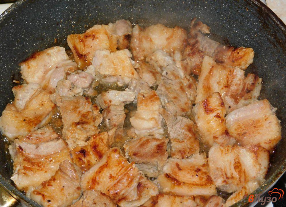 Свиная грудинка на сковороде рецепт с фото пошагово