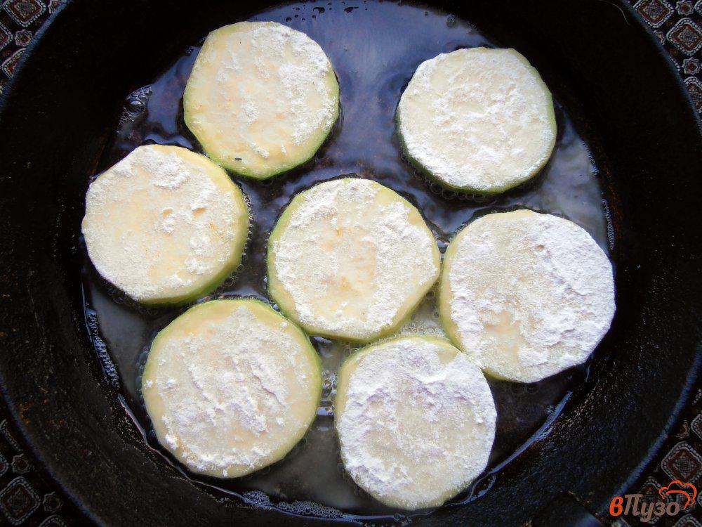 Рецепт хрустящих кабачков на сковороде пошаговый с фото