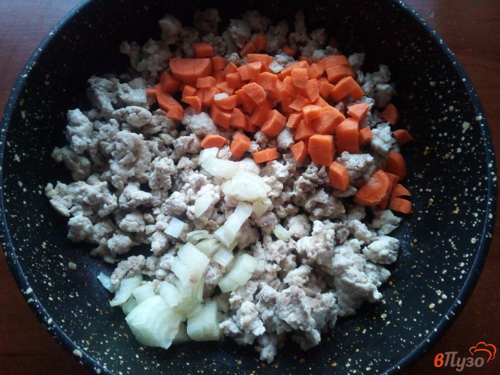 Как быстро приготовить гречку с мясом. Гречка с фаршем на сковороде. Гречка с фаршем и морковью. Гречка с фаршем. Гречка с фаршем и овощами на сковороде.