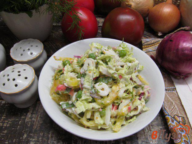 Салат из пекинской капусты с крабовыми палочками и
