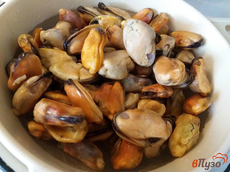 Маринованные мидий замороженных. Мидии в рассоле. Мидии маринованные. Мидии аппетитные. Мидии маринованные.