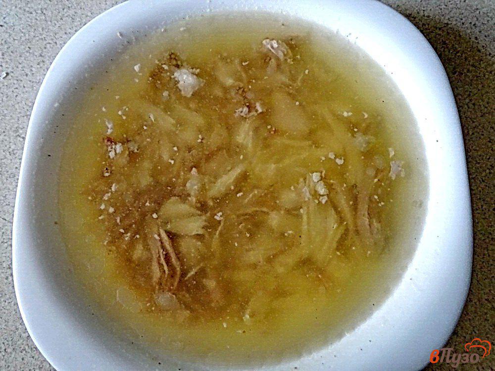 Минтай вареный. Холодец из курицы без желатина пошаговый. Кастрюля с бульоном и плесенью. Чистый холодец. Рецепт холодца без желатина в кастрюле.