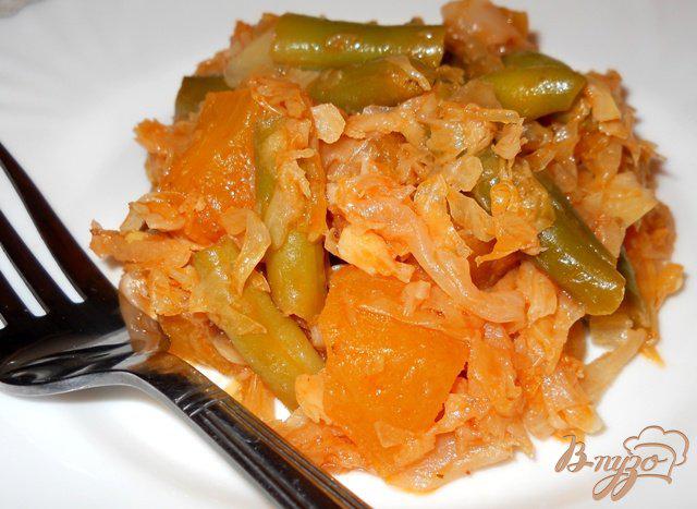 Тушеная капуста с тыквой. Тушёная капуста с стручковой фасолью. Квашеная капуста тушеная с тыквой. Гарнир к тушеной капусте. Тушеная капуста с тыквой. Тушёная капуста с стручковой фасолью. Квашеная капуста тушеная с тыквой.