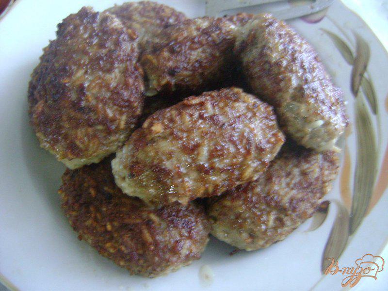 Лепка котлет из фарша. Сформовать котлеты. Готовка котлет из фарша на сковороде. Формируем котлеты. Лепить котлеты.